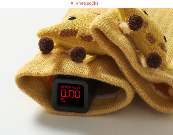 Jauna modeļa bērnu 3/4 zeķes ar 3D elementu