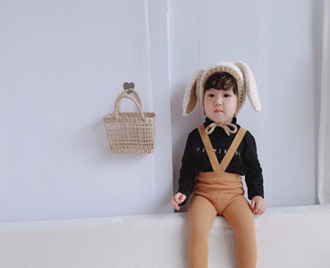 Zīdaiņu zeķubikses - tīrs modelis