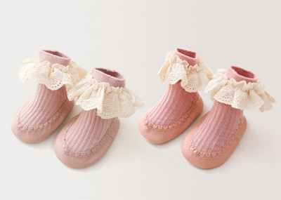 Meiteņu zeķu kurpes ar mežģīnēm