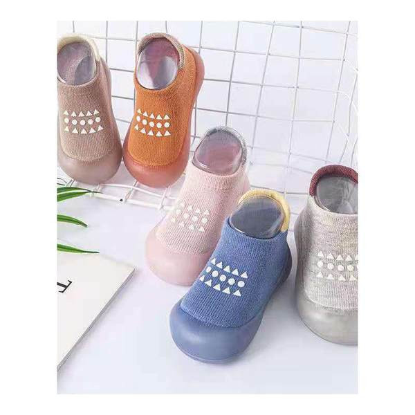 Dječje neklizajuće čarape ležernog uzorka