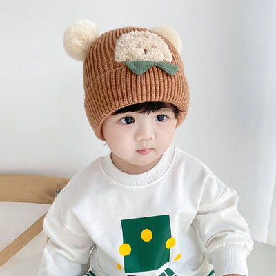 Καπέλο μωρού με φλοράλ μοτίβα και κορδόνια