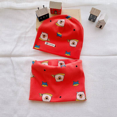 Baba kétrészes sapka és előke szett nyomtatással