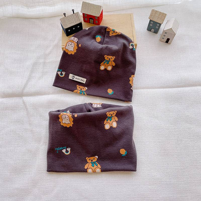 Baba kétrészes sapka és előke szett nyomtatással