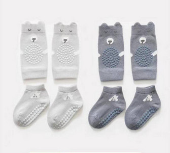 Βρεφικό σετ αντιολισθητικές κάλτσες και κορδέλα για τα γόνατα