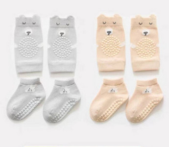 Βρεφικό σετ αντιολισθητικές κάλτσες και κορδέλα για τα γόνατα