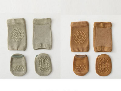 Βρεφικό σετ αντιολισθητικές κάλτσες και κορδέλα για τα γόνατα