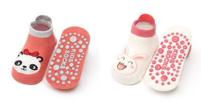 Baba zokni felirattal és applikációval