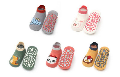 Baba zokni felirattal és applikációval