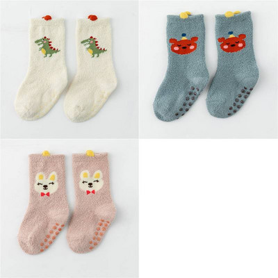 Téli baba zokni színes mintával