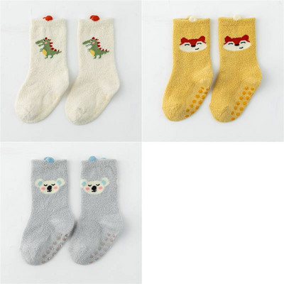 Téli baba zokni színes mintával