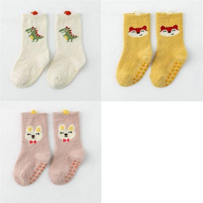 Téli baba zokni színes mintával