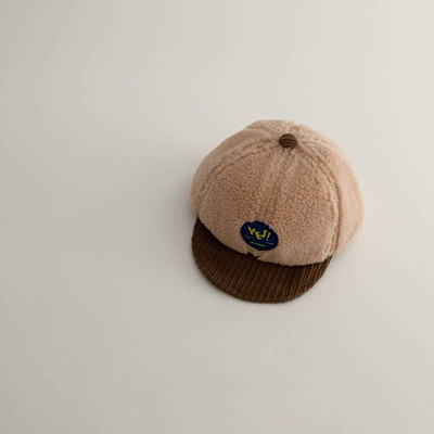 Flīsa mazuļa cepure ar aplikāciju un ausīm