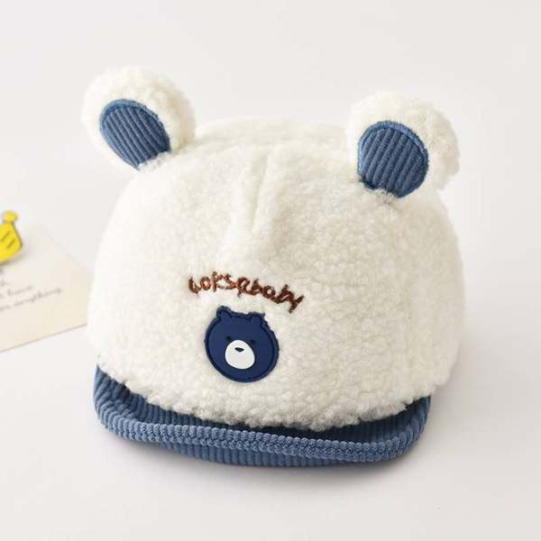 Flīsa mazuļa cepure ar aplikāciju un ausīm