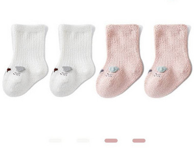 Zīdaiņu zeķītes ar aplikāciju, komplektā vairāki pāri