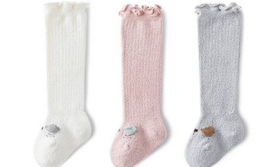 Zīdaiņu zeķītes ar aplikāciju, komplektā vairāki pāri