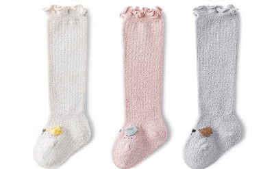 Zīdaiņu zeķītes ar aplikāciju, komplektā vairāki pāri
