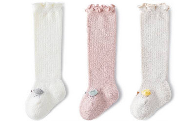 Zīdaiņu zeķītes ar aplikāciju, komplektā vairāki pāri