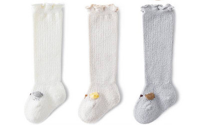 Zīdaiņu zeķītes ar aplikāciju, komplektā vairāki pāri