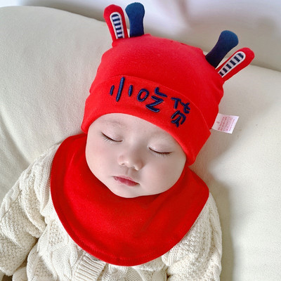 Baba sapka és előke készlet