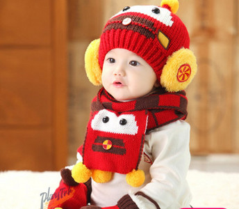 Baba polár kétrészes sál és sapka szett