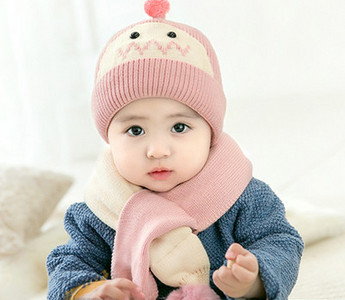 Baba polár kétrészes sál és sapka szett