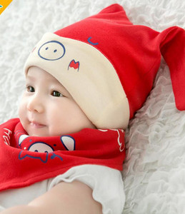 Baba sapka fülekkel és rátéttel