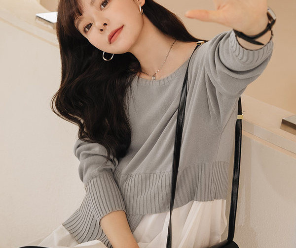 Sieviešu džemperis ar ovālu kakla izgriezumu grūtniecēm