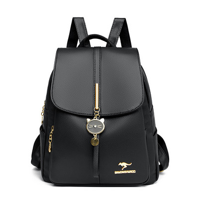 Sieviešu mugursoma no eko ādas - ar metāla elementu