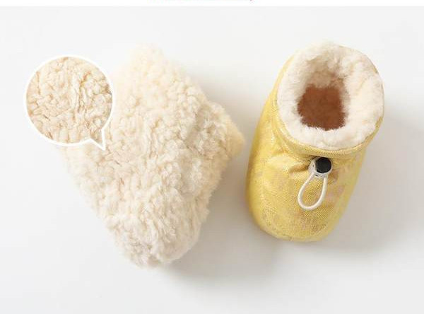 Zīdaiņu vilnas zeķes vienkrāsainā krāsā