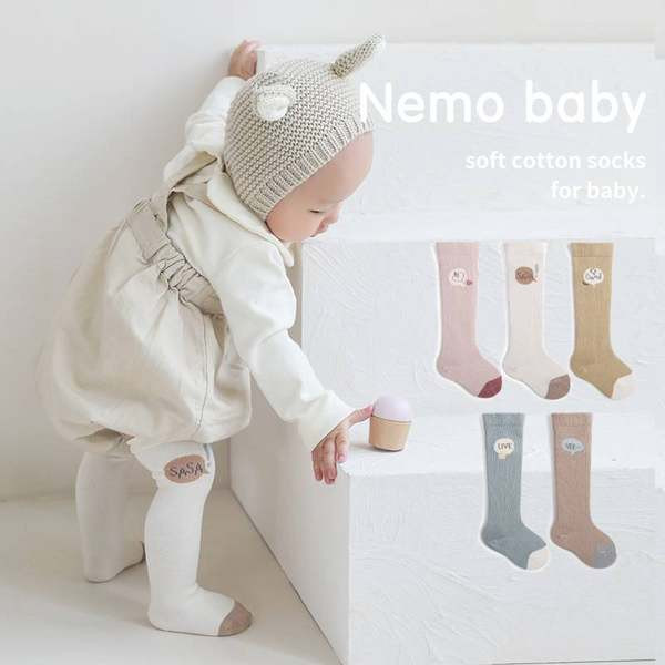 Ziemas mazuļu zeķītes pāri ceļgalam ar apdruku