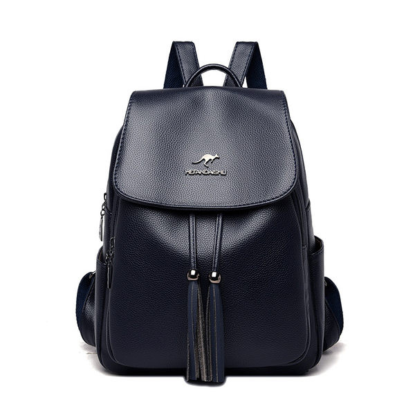 Ženski kožni ruksak s metalnim ukrasom