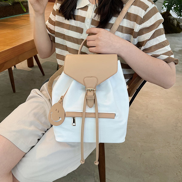 Új modell női hátizsák fém csattal és fűzővel