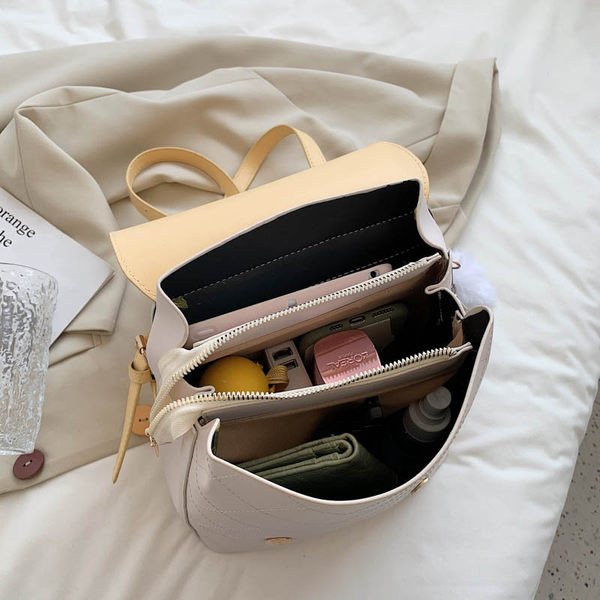 Γυναικείο σακίδιο πλάτης με κασκόλ