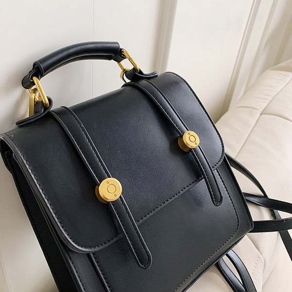 Öko bőr négyzet alakú női hátizsák fém csattal