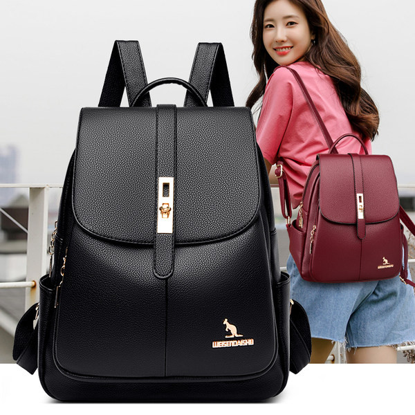 Sieviešu ādas mugursoma ar metāla elementiem