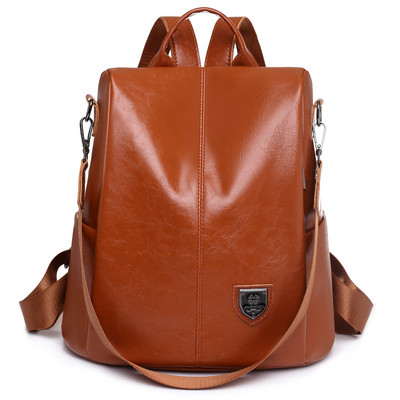 Eko ādas mugursoma ar metāla elementu