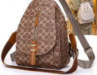 Női alkalmi hátizsák csattal és cipzárral