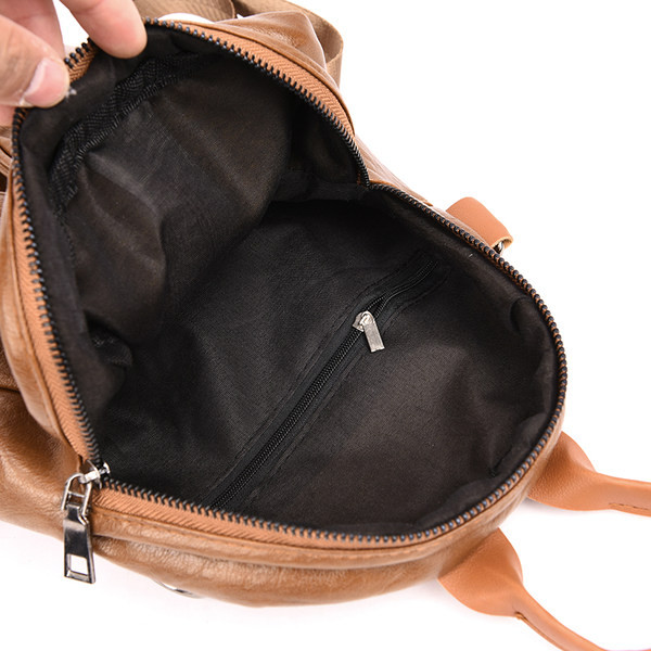 Női öko bőr hátizsák - kulcstartóval