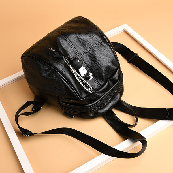 Női öko bőr hátizsák - kulcstartóval