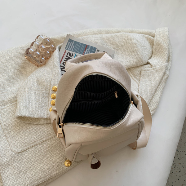 Ležerni ženski ruksak s patentnim zatvaračem