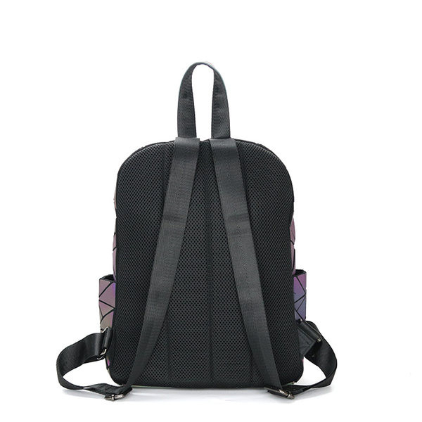 Μοντέρνο γυναικείο σακίδιο πλάτης με ιριδίζοντα χρώματα και μπροστινή τσέπη