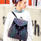 Jauna modeļa sieviešu mugursoma ar ģeometriskām formām