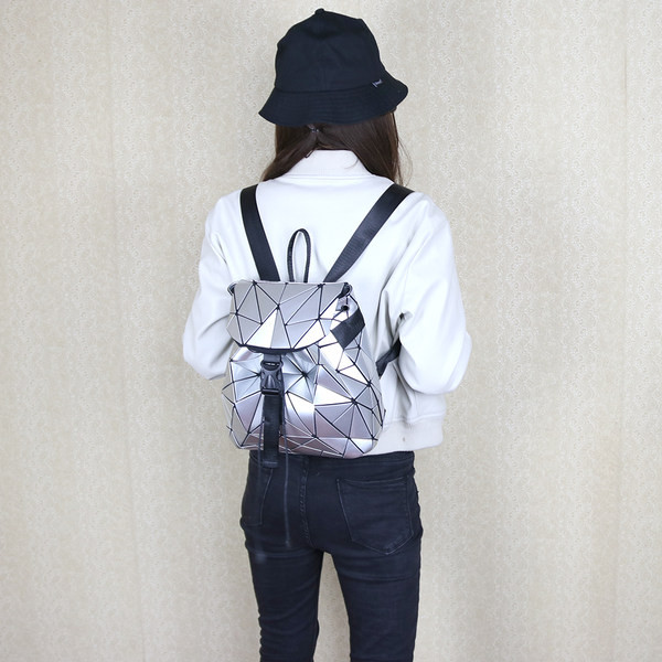 Jauna modeļa sieviešu mugursoma ar šņorēm un plastmasas aizdari