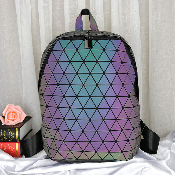 Sieviešu mugursoma zaigojošās krāsās