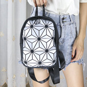 Jauna modeļa sieviešu mugursoma ar ģeometriskām formām