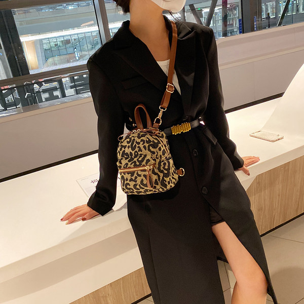 Ikdienas sieviešu mugursoma ar dzīvnieku apdruku