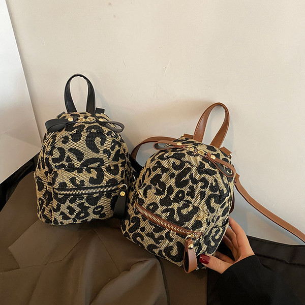 Ikdienas sieviešu mugursoma ar dzīvnieku apdruku