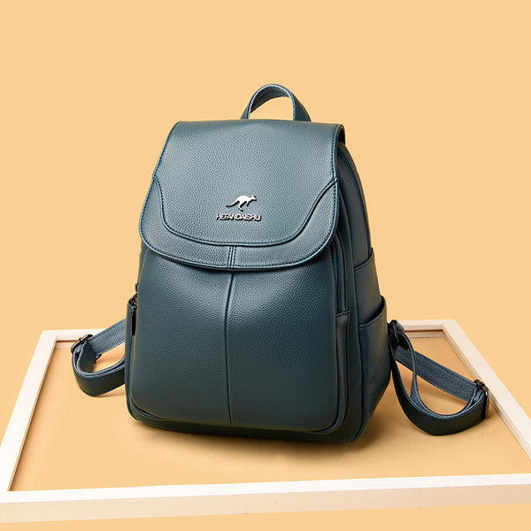 Έκο δερμάτινο σακίδιο πλάτης με μεταλλικό στοιχείο για γυναίκες