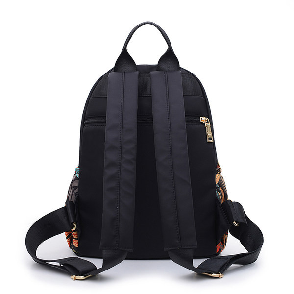 Sieviešu mugursoma - ar ziedu motīviem