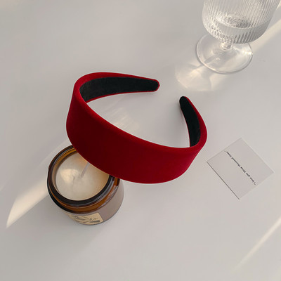 Sieviešu diadēma un matu gumija